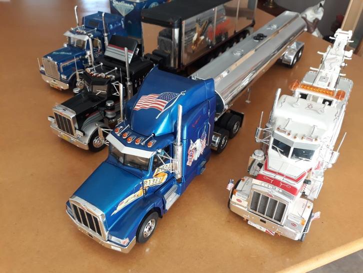 REVEL TRUCK USA, Hobby en Vrije tijd, Modelbouw | Radiografisch | Auto's, Schaal 1:24, Ophalen