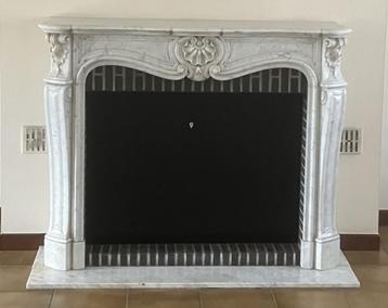 Schouwmantel beschikbaar voor biedingen