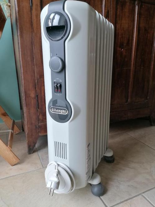 Petroleumkachel DeLonghi TRRS0715 1500W, Doe-het-zelf en Bouw, Verwarming en Radiatoren, Zo goed als nieuw, Radiator, 800 watt of meer