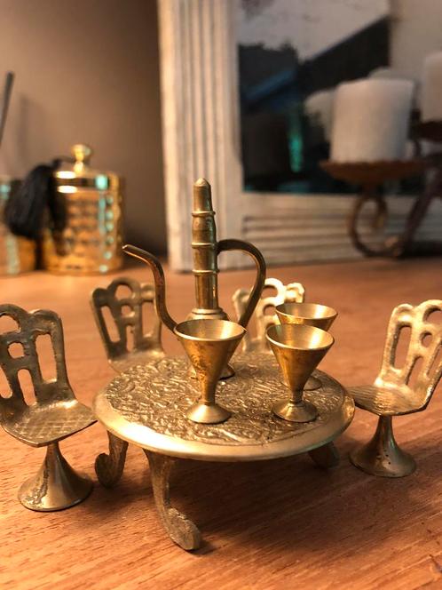 Ensemble Vintage:Table miniature et Chaises en Laiton 60's, Antiek en Kunst, Antiek | Brons en Koper, Koper