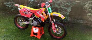 MOTORCROSS VINTAGE SUZUKI 250 RM TEAM GEBOERS REPLICA beschikbaar voor biedingen