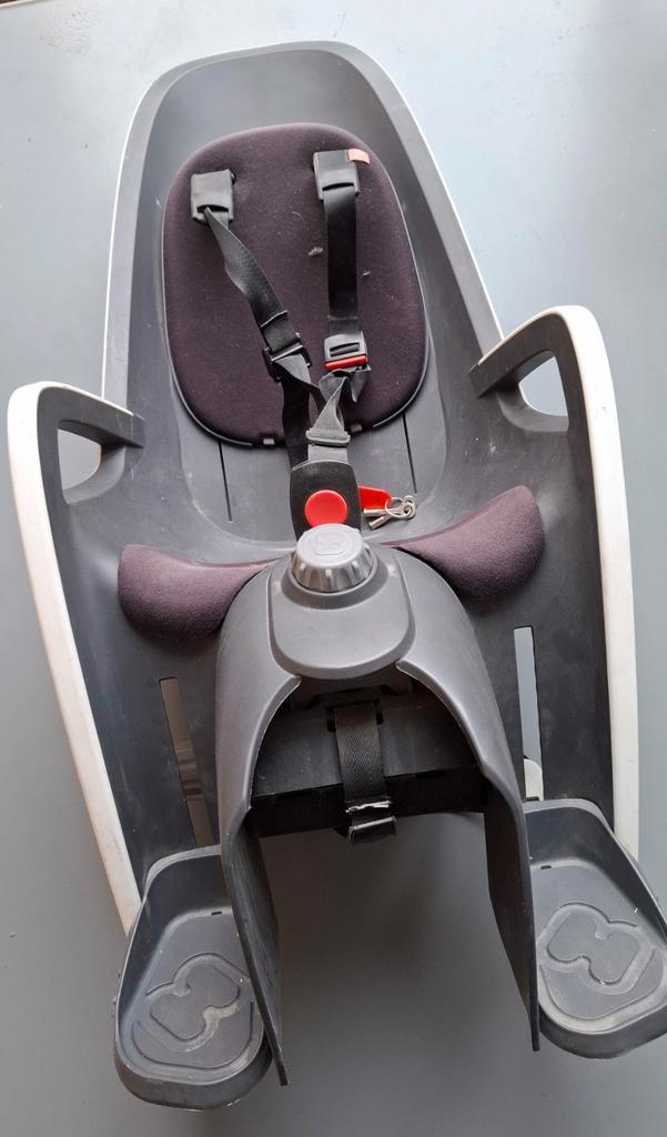 Hamax Caress fietsstoeltje voor bagagedrager tot 22 kg, Fietsen en Brommers, Fietsaccessoires | Fietsstoeltjes, Gebruikt, Achterzitje