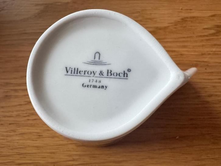Villeroy en Boch kopjes, Huis en Inrichting, Keuken | Servies, Zo goed als nieuw, Kop(pen) en/of Schotel(s), Effen, Keramiek, Ophalen of Verzenden