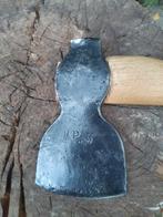 Engelse bijl, Ophalen