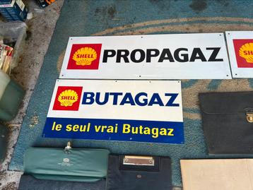Panneaux publicitaires shell  beschikbaar voor biedingen