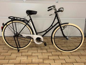 Merk Bristol Damesfiets 1942 beschikbaar voor biedingen