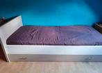 Bed met opbergdoos, Ophalen, Zo goed als nieuw