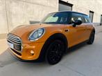 Mini Cooper 1.5 DA * Navigatie & Airco *, 4 zetels, Overige kleuren, Leder, Bedrijf