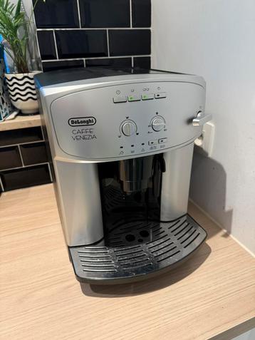 Delonghi Esam 2200 koffiezetapparaat beschikbaar voor biedingen
