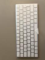 Apple magic keybord, Computers en Software, Ophalen, Azerty, Zo goed als nieuw