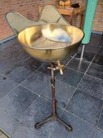 Kapperswasbak, Ophalen