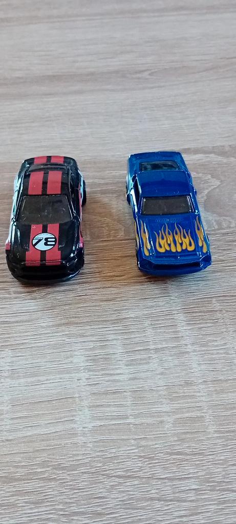 Miniatuurauto's: Ford Mustang schaal 1/64, Kinderen en Baby's, Speelgoed |Speelgoedvoertuigen, Nieuw, Ophalen of Verzenden