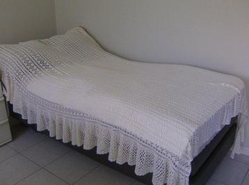 Gehaakte sprei - 2,15 m x 1,90 m - Handgemaakt uit 100% ecru beschikbaar voor biedingen