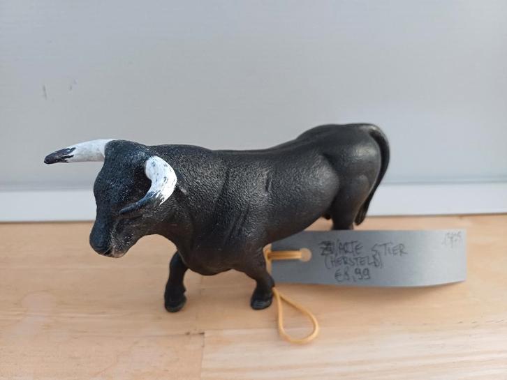 Schleich Zwarte Stier 13875 (hersteld), Verzamelen, Dierenverzamelingen, Gebruikt, Beeldje of Figuurtje, Boerderijdier, Ophalen of Verzenden
