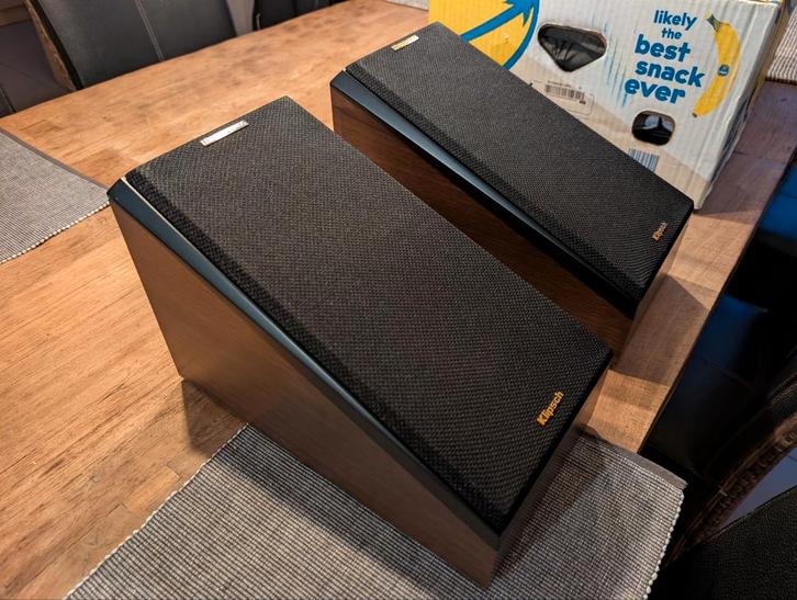 Klipsch RP-500SA walnoot bruin in nieuwstaat, Audio, Tv en Foto, Luidsprekerboxen, Ophalen