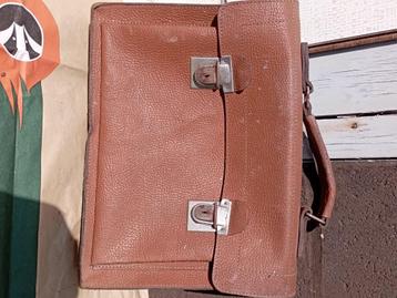 Ancien cartable en cuir, Enlèvement, Utilisé