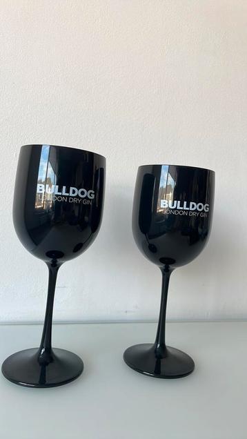 2x bulldog gin glazen (plastiek)