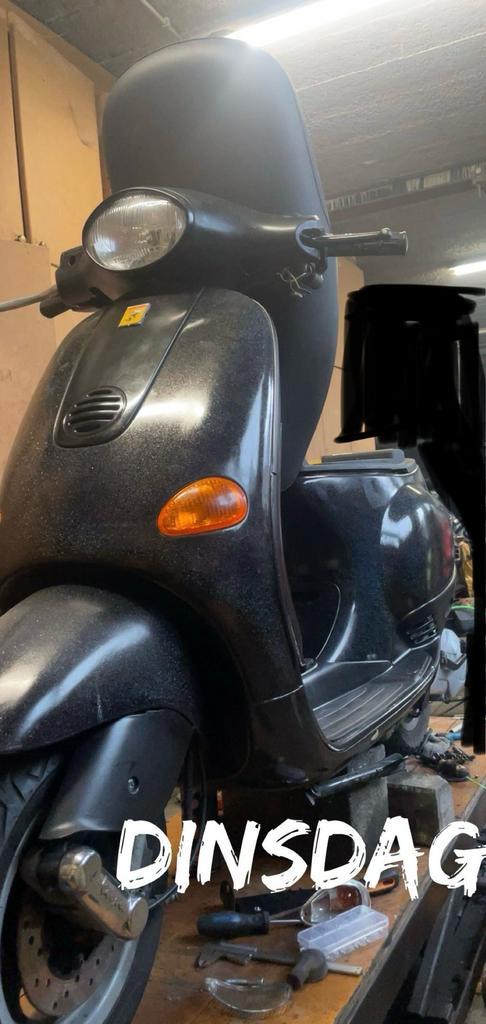 Vespa et4 met skipper lx blok dd optie, Fietsen en Brommers, Brommeronderdelen | Scooters, Zo goed als nieuw, Vespa, Blok, Ophalen