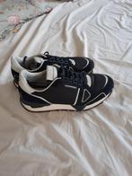 Sneakers armani maat 43, Ophalen of Verzenden, Zo goed als nieuw