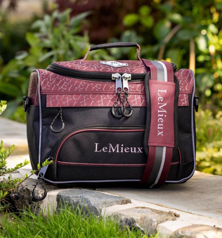 LeMieux Elite ProKit Lite Grooming Bag Poetstas Burgundy SAL, Dieren en Toebehoren, Paarden en Pony's | Verzorgingsproducten, Nieuw