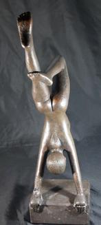 Keramiek beeld op marmeren voet. 40 cm, Ophalen