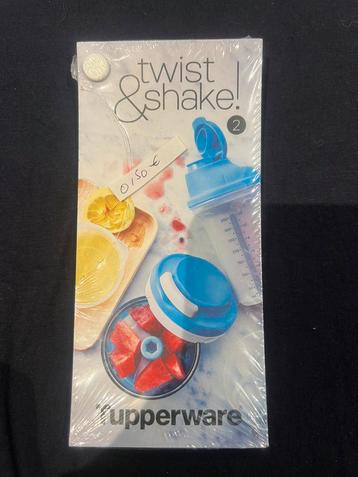 Livret de recettes Twist & Shake Tupperware  disponible aux enchères