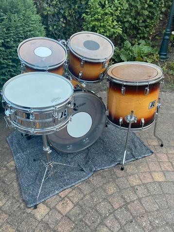 Rogers sunburst drumkit beschikbaar voor biedingen