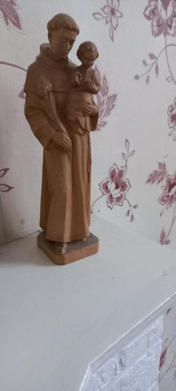 Houten beeld van Sint Antonius van Padua beschikbaar voor biedingen