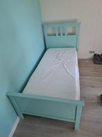 1 persoonsbed HEMNES met matras, Huis en Inrichting, Slaapkamer | Bedden, Ophalen, Zo goed als nieuw, Groen