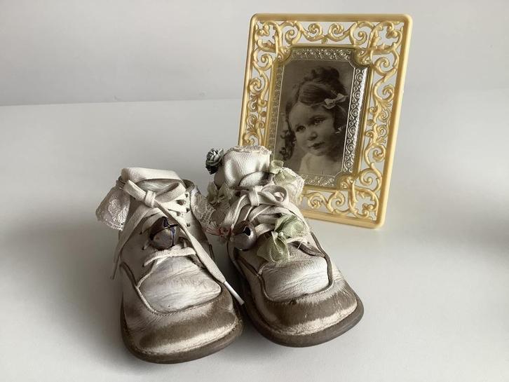 brocante witte kinderschoentjes, Antiek en Kunst, Curiosa en Brocante, Ophalen of Verzenden