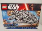 Lego Star Wars Millenium Falcon nr 75105, Ensemble complet, Lego, Enlèvement ou Envoi, Neuf