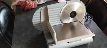 snijmachine beschikbaar voor biedingen