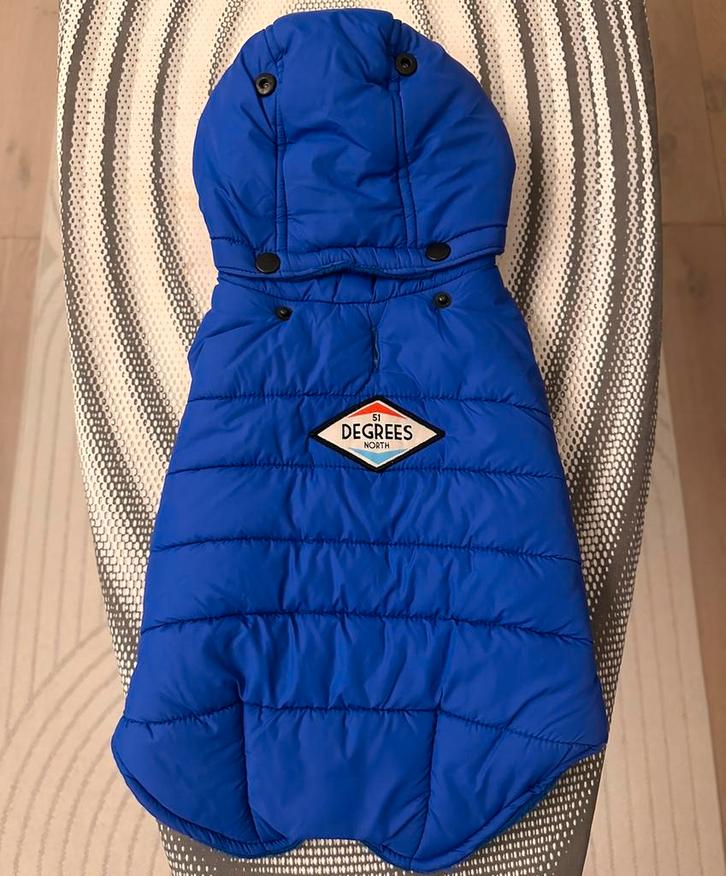 T36 51degreesnorth hondenjas - bijna nieuw, blauw, Dieren en Toebehoren, Hondenkleding, Zo goed als nieuw, Hondenjas, Ophalen