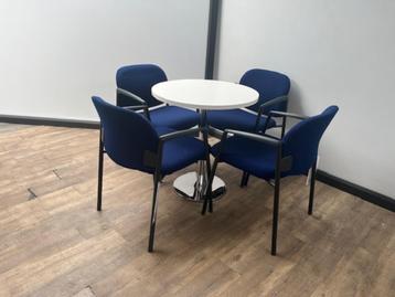 Ronde tafel (80) beschikbaar voor biedingen