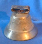 clochette a suspendre en bronze marquée melchtal, Ophalen of Verzenden, Brons