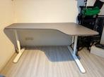 Hoekbureau Ikea te koop, Huis en Inrichting, Bureaus, Ophalen, In hoogte verstelbaar, Zo goed als nieuw, Bureau