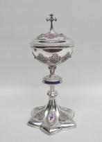 Prachtige zilveren ciborie met émail medaillons, Ophalen