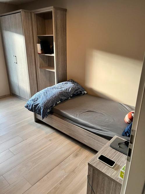 Chambre complète Grise, Huis en Inrichting, Slaapkamer | Complete slaapkamers, Zo goed als nieuw, Eenpersoons, Ophalen