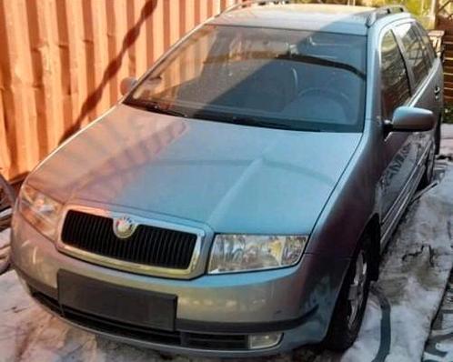 Skoda fabia combi 1.4i 16v 100pk benzine, export = 1000euro., Auto's, Skoda, Particulier, Fabia, Benzine, Euro 4, Break, 5 deurs