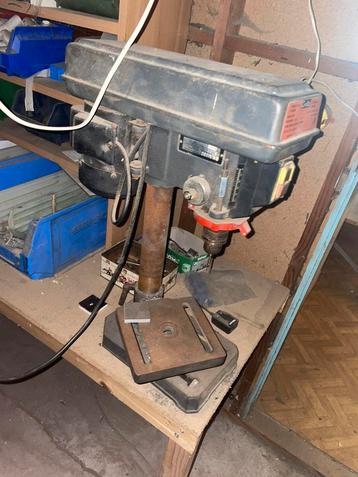 Kolomboormachine beschikbaar voor biedingen