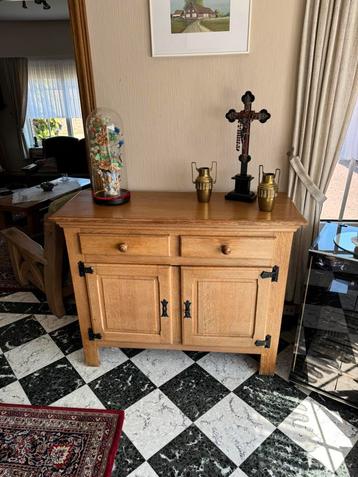 Eiken eetkamer en salon beschikbaar voor biedingen