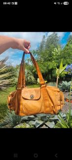Lederen handtas Piecces, Handtassen en Accessoires, Tassen | Damestassen, Ophalen, Gebruikt, Bruin, Handtas