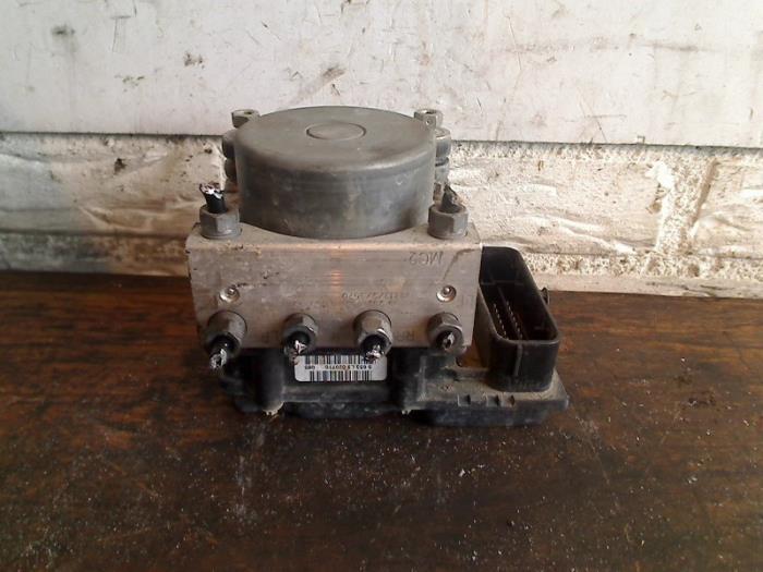 ABS Pomp van een Fiat Punto Evo, Auto-onderdelen, Elektronica en Kabels, Fiat, Gebruikt, 3 maanden garantie, Ophalen of Verzenden