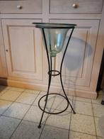 Decorative metalen staanders met glazen stolp, Huis en Inrichting, Woonaccessoires | Stolpen, Ophalen, Gebruikt