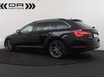 Skoda Superb COMBI 1.6CRTDI DSG7 AMBITION CORPORATE PACK -, Autos, Skoda, 5 places, 154 g/km, Noir, Break