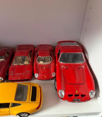 Petite voiture de collection  beschikbaar voor biedingen