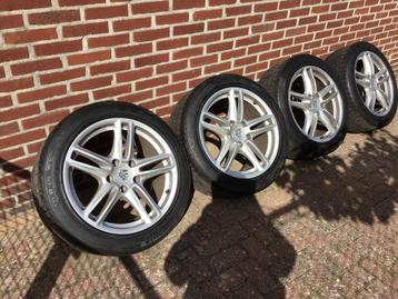 Porsche Panamera 19 inch originele velgen met winterbanden beschikbaar voor biedingen