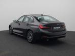 BMW 3-serie 318d Executive | Leder | Navi | ECC | PDC | LMV, Auto's, BMW, Te koop, Berline, Emergency brake assist, Gebruikt