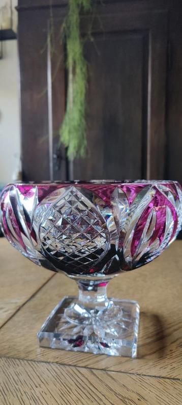 Val Saint Lambert aubergine coupe genummerd. beschikbaar voor biedingen