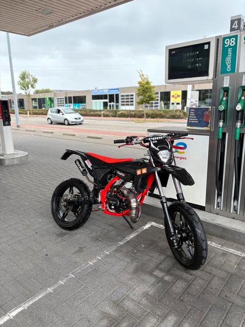 Beta rr 50, Fietsen en Brommers, Brommers | Overige merken, Zo goed als nieuw, Klasse B (45 km/u), Ophalen